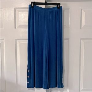 Chico's Travelers Vibrant Blue Cropped Wide Leg Pants - Size 1 (M/8)